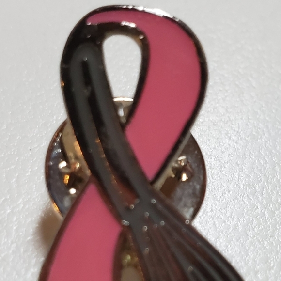 🎀📍Pampered Chef Breast Cancer Awareness Pin - Picture 7 of 8